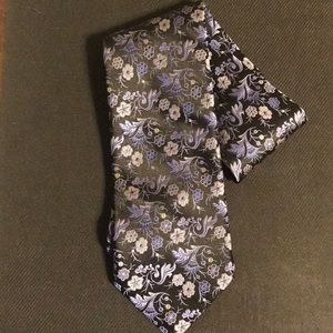 100% silk - Chelsea Collection by Robert Talbott